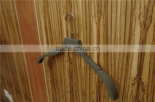 Silver Electroplated Plastic Non Slip Clothes Hanger photo-2