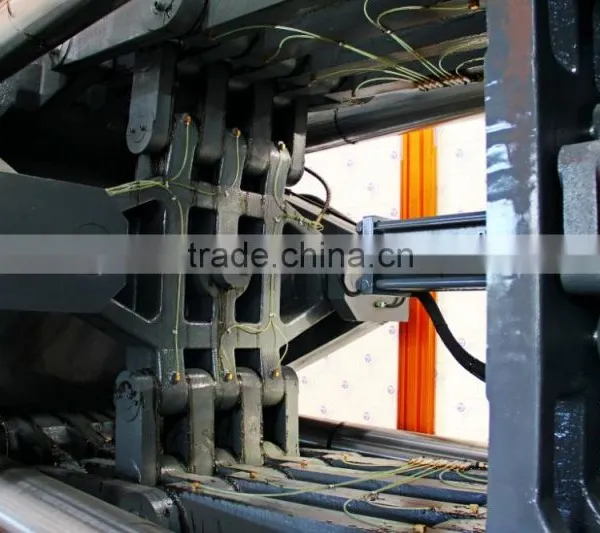 1080T Energy-saving Plastic Mold Injection Machine photo-4