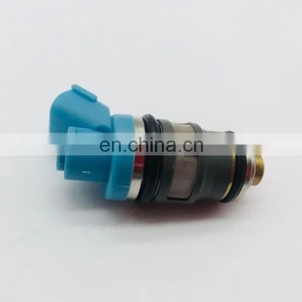 High Quality Fuel Injector Nozzle OEM 23250-75070 for QUALIS HILUX