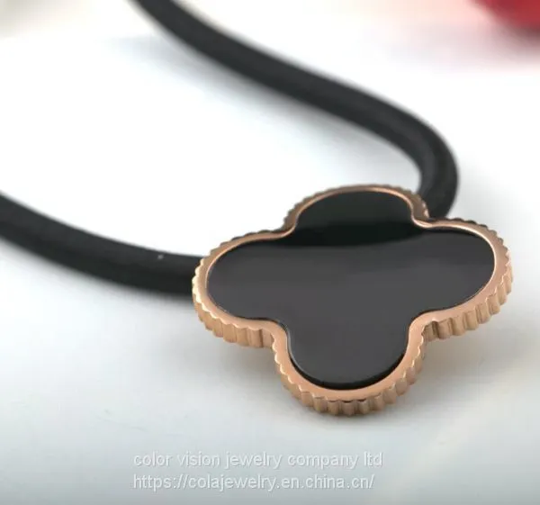 Women Jewelry Stainless Steel Four Leaf Clover Pendant Flower Necklace