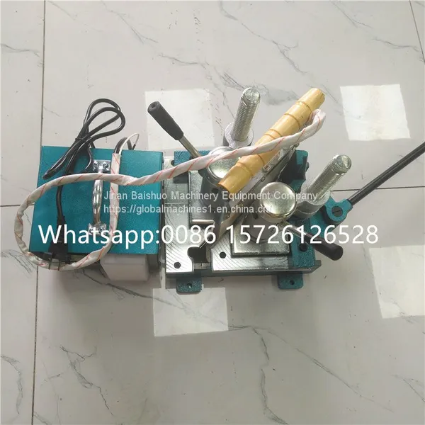Manual Operation Pvc Window Welding Machine For Upvc Window Door Portable Machine photo-4