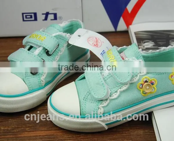 GZY Factory Guangzhou Stock Lot Lovely Breathable Canvas Shoes Kids photo-2