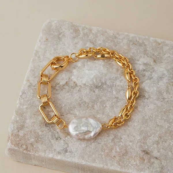 KMJ Springtime Mouth-themed Dopamine Exquisite and Luxurious Jewelry With Lace Trim and Glass Rhinestones Bracelet . photo-3