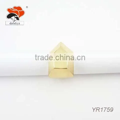 Attractive Design Geometric Three-dimensional Gold Plating Pentagon Shaped Ring