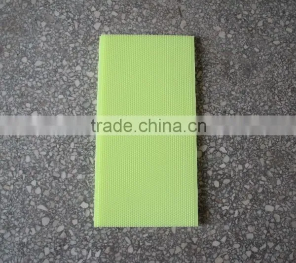 Wholesale Plastic Wax Foundation Sheet for Apis Mellifera Beekeeping Equipments photo-3
