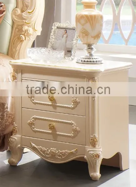 Latest China Wholesale Classic Chinese Wood Hand Carved French Bed photo-2