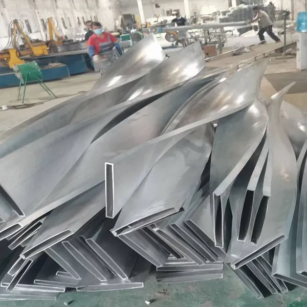 Professional Aluminum Profiles, Twisted Aluminum Square Tubes, Arc Bending Processing of Aluminum Square Pipes, Oubaid photo-4