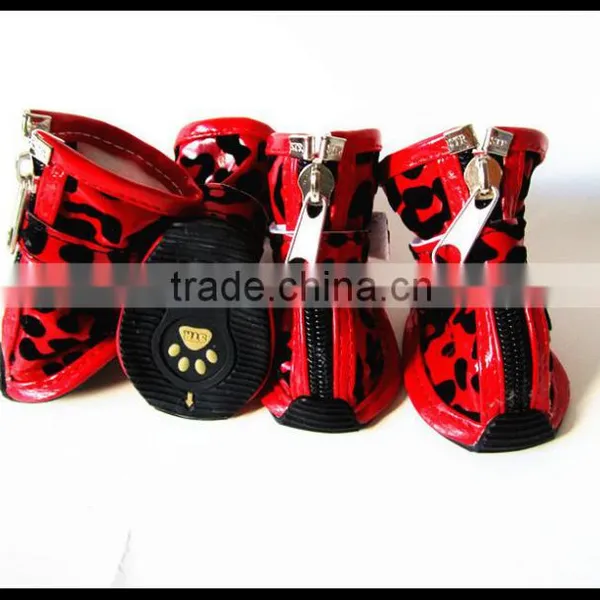China Manufacturer Wholesale Fashion Leopard PU Waterproof Dog Boots Pet Shoes photo-2
