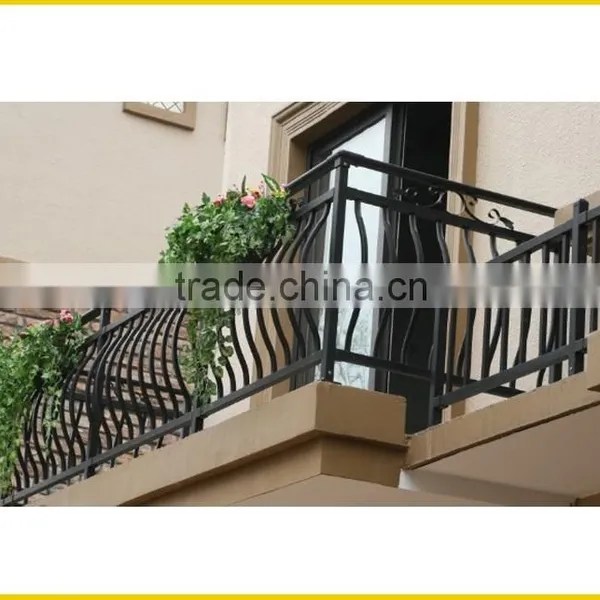 Wrought Iron Balcony Design photo-4