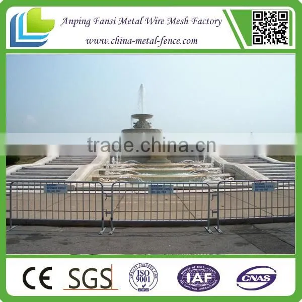 in China Hot New Product Portable Road Traffic Barricades for Sale photo-3