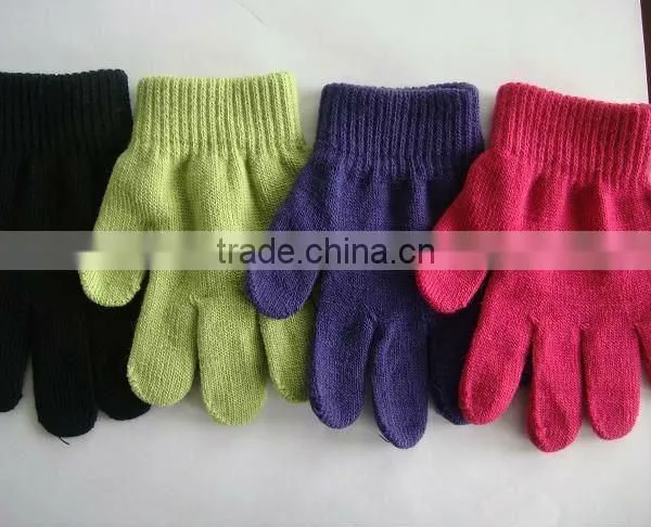 100% Acrylic Knitted Magic Gloves