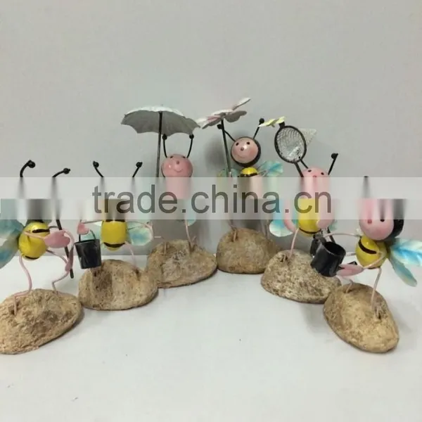 2015 Newest Design Metal Bee Garden Decoration Garden Bee With Flower Bee With Net Working Bee Novelty Bee Metal Bee Stakes