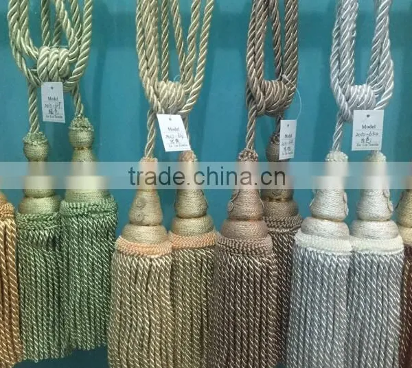China Supplier Handmade Flower Curtain Tassel Manufacturer photo-3
