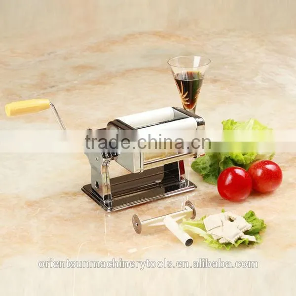 Home small dumpling making machine