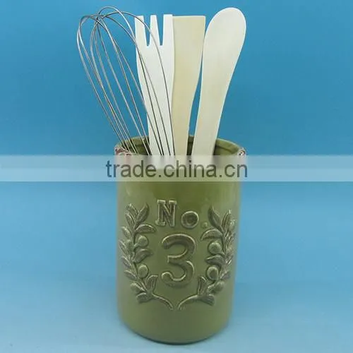 2016 Hot Sale Embossed Shaped Ceramic Kitchen Utensil Holder