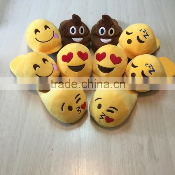 2015 China Supplier Plush Emoji Slippers Stores Online