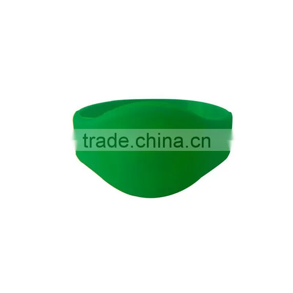 Hot Sale NTAG213 Chip RFID Silicone Wristband photo-2