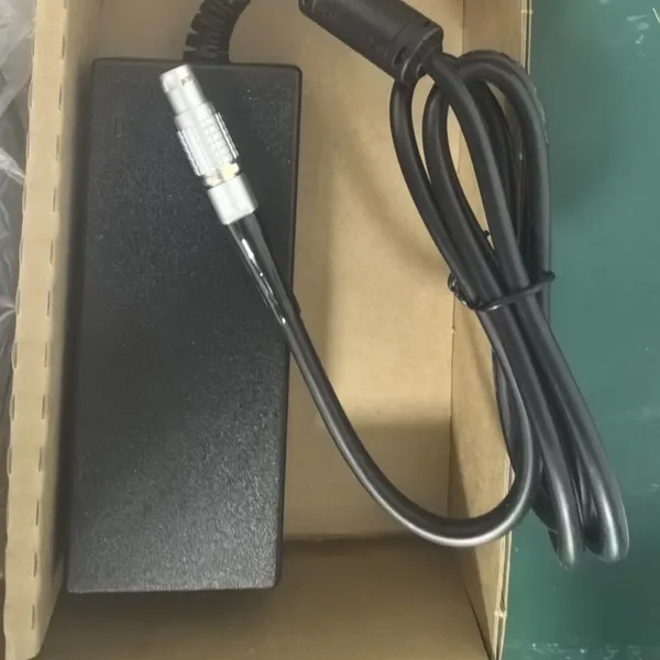 Signal Hound SM200C High Performance RF Spectrum Analyzer New Stock photo-2