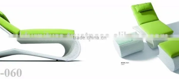 Synthetic Rattan Outdoor Sun Lounger - Outdoor Rattan Sunbed 1.2mm Thickness Alu Frame Power Coating