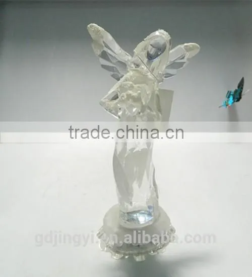 4.5V LED Light Acrylic Snow Holding Heart Angel for Valentines Decoration photo-3
