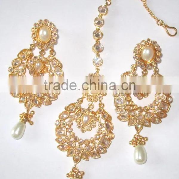 EARRING PAIR WITH TIKA GOLD TONE Hair Accessory photo-4