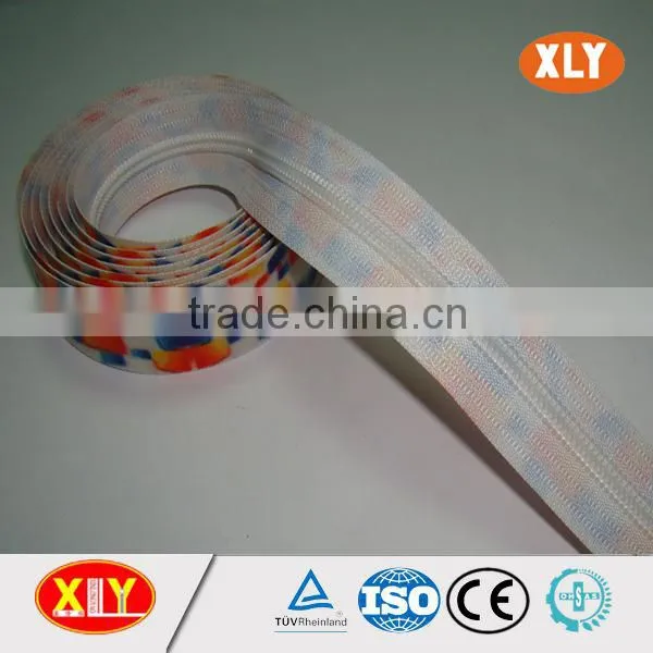 China XLY Zipper #3 Close End Auto Lock Slider Waterproof Zipper photo-6