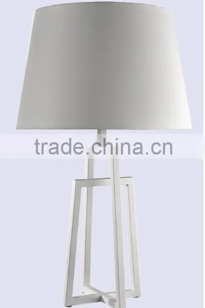 Metal Base And Body In Chrome Plated With Fabric Lampshade Bedside Table Lamp Study Table Lamp photo-2