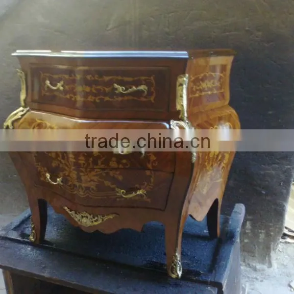 French Commode photo-3
