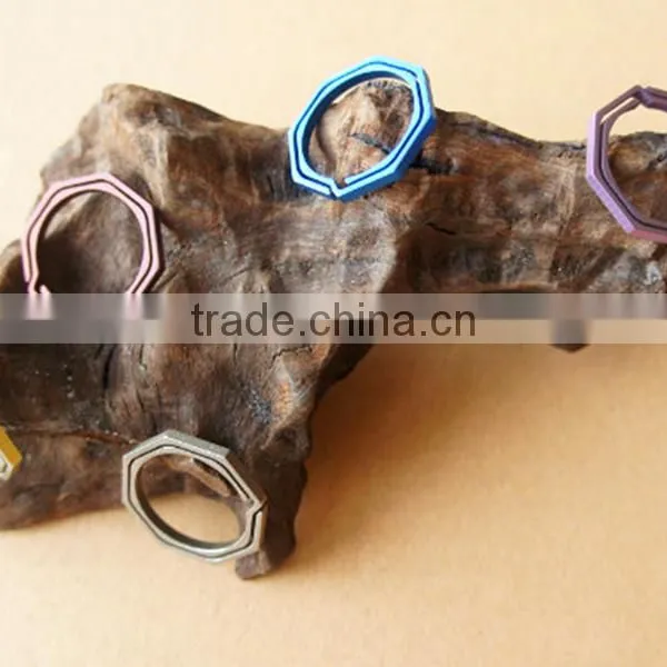 TK-2308 20MM TC4 Octagonal Titanium Keychain photo-3