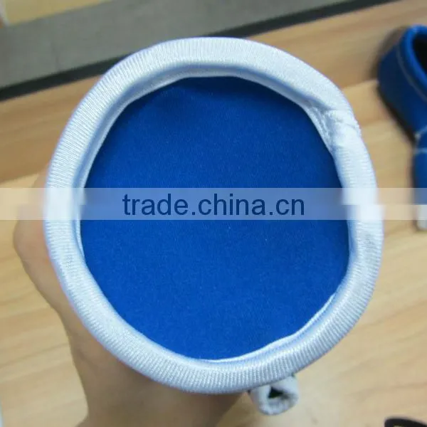 GR-B0289 Cloth Design Neoprene Bottle Sleeve for Sale photo-3
