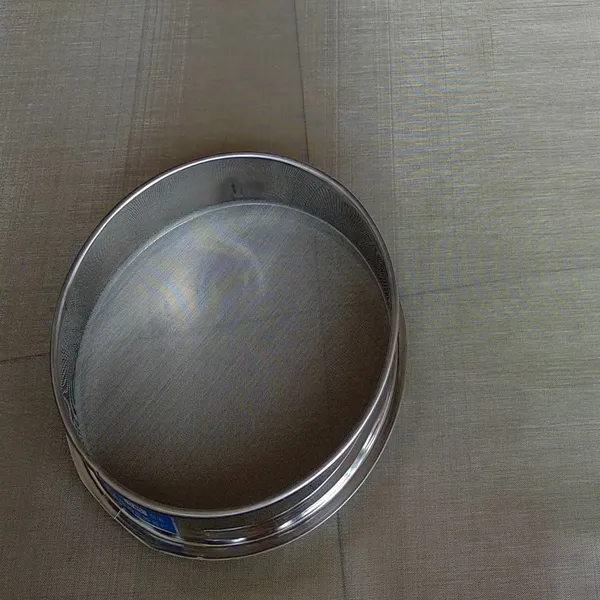 Manufacturer Direct Sales of High-quality and Affordable 304 Stainless Steel Wire Mesh photo-4
