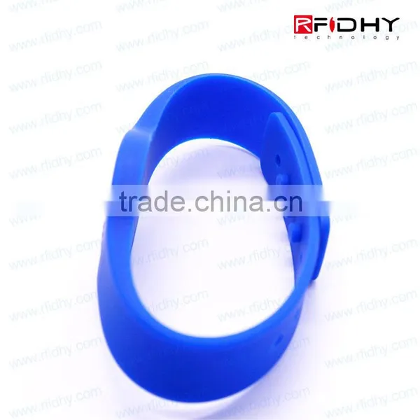 RFID SmartCard Wristbands Silicone Wristband for Bowling Centers photo-4