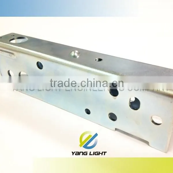 Taiwan Manufacturer Made OEM Carbon Steel Stamping Polished Customzied Stainless Steel Bracket photo-2