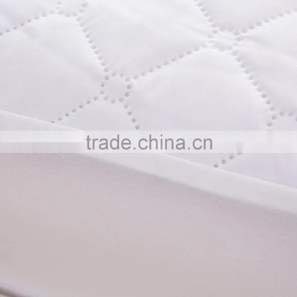Ultrasonic Quilting King Size Bed Bug Fitted Waterproof Mattress Cover photo-4