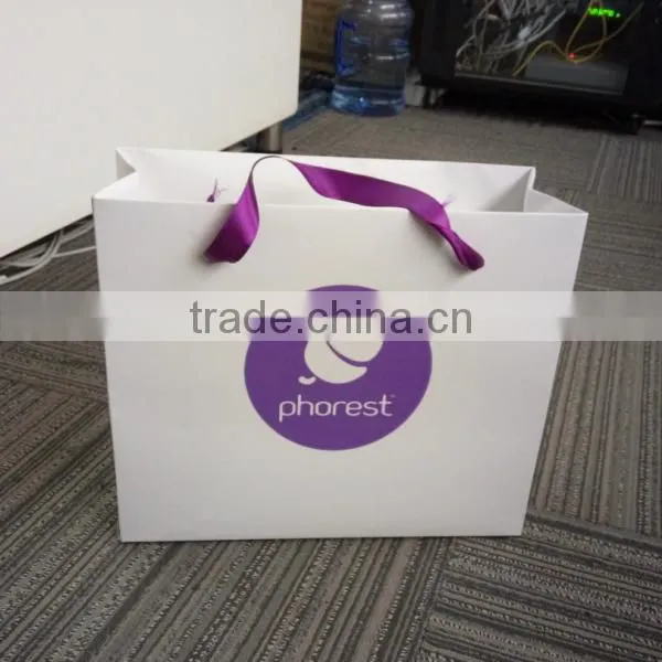 2016 China Factory Custom Cheap High Quality Fancy Christmas Paper Gift Bags photo-3