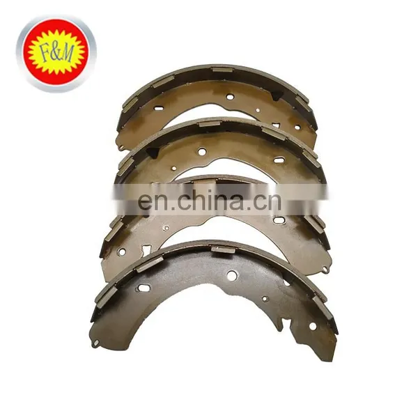 Hot Sale Spare Parts UHY4-26-38Z Brake Shoe Set For Car photo-3
