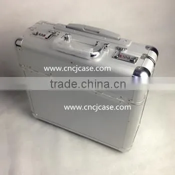 Easy Carrying Aluminum Travel Suitcase