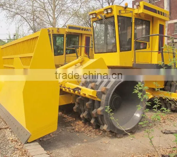 LLC233H Hydraulic Type, Four Wheel Drive Landfill Compactor. Earth-moving Equipment on Hot Sale photo-4