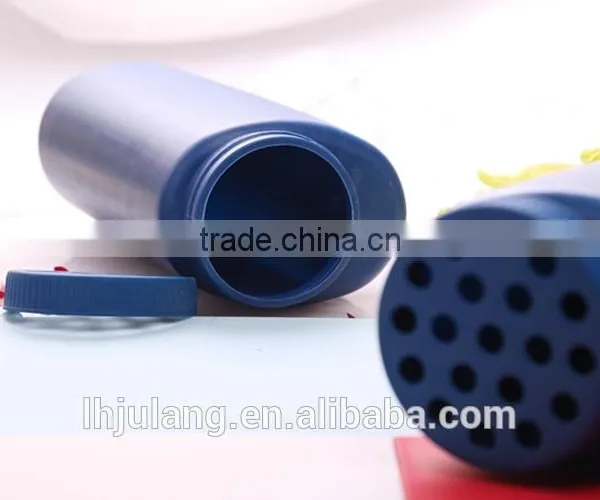 BPA-Free Plastic Salt Spreader/Plastic Salt Seed Canister photo-2