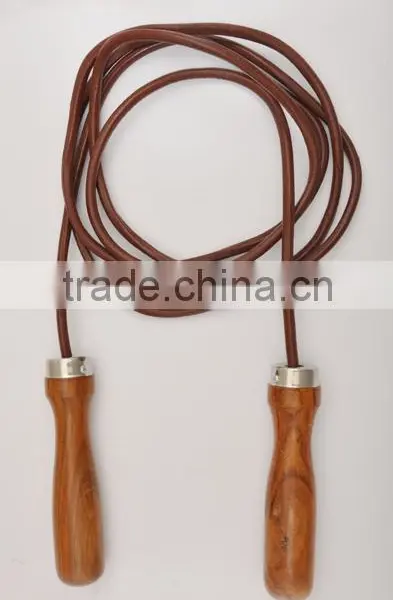 Jump Rope / Skipping Rope Wooden Handle - Adjustable Leather Rope - Weight Inserted photo-2