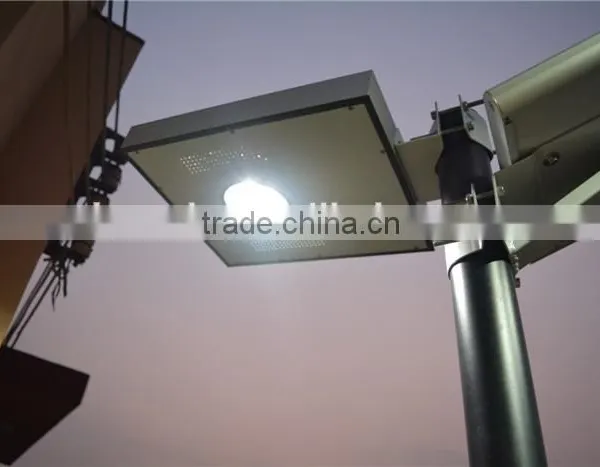 12W Solar Power LED Garden Lighting photo-4