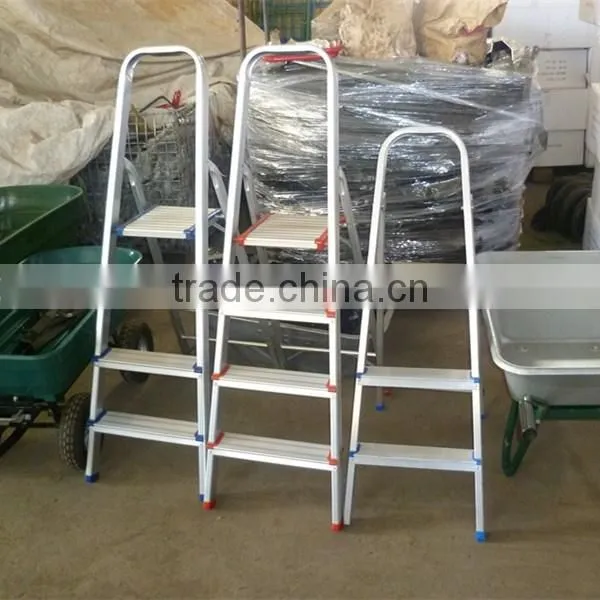 4 Wide Steps Folding Ladder