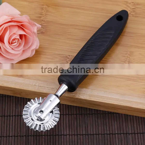 New Design Best Quality Stainless Steel PP Handle Kitchen Factory Price Pizza Cutter photo-5
