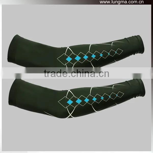 (L/XL) Black Compression Arm Sleeves photo-3