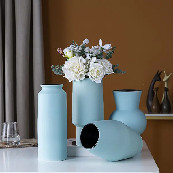 Hand Made Chinese Jingdezhen Elegant Fashion Creative Ceramic Vase For Study Decor photo-2