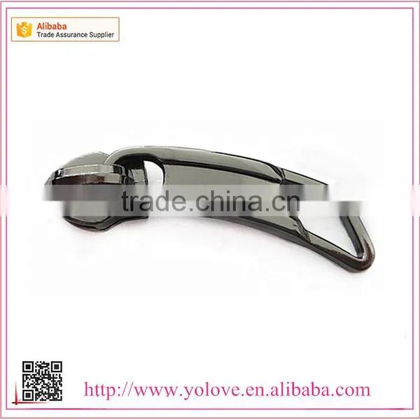 Auto-lock Nylon Zipper Slider and Puller for Bags Size 8