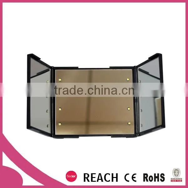 Three Side Plastic LED Lighted Traveling Make up Mirror photo-5