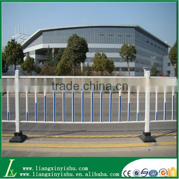 Steel Road Divider