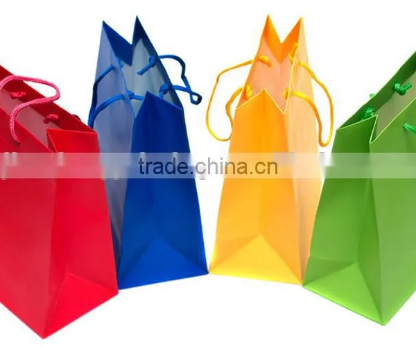 different material paper bag