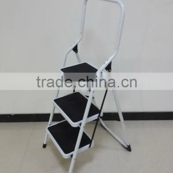 3 Step Steel Ladder With White Color photo-3